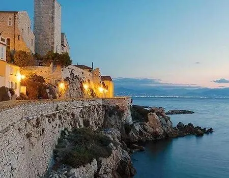 Apartment T2 Pieds Dans L'Eau,Vue Mer,Wifi,Clim *