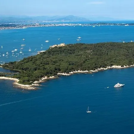 Apartment T2 Pieds Dans L'Eau,Vue Mer,Wifi,Clim *